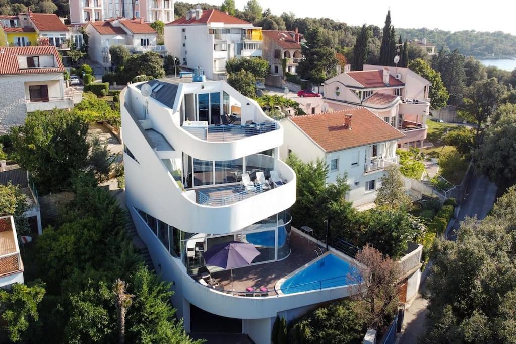 Vila Tina In Pula, Istrien 梅杜林 外观 照片
