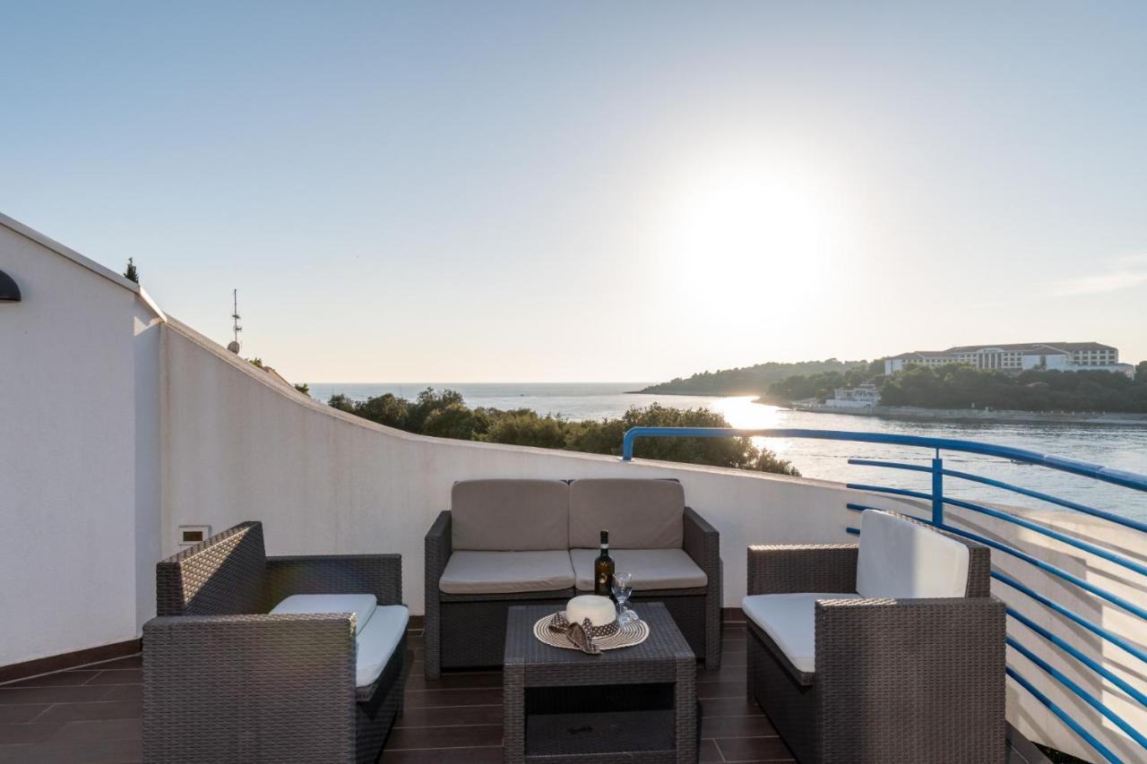 Vila Tina In Pula, Istrien 梅杜林 外观 照片
