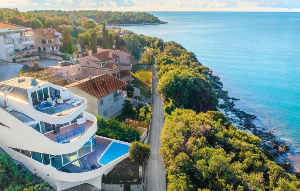 Vila Tina In Pula, Istrien 梅杜林 外观 照片